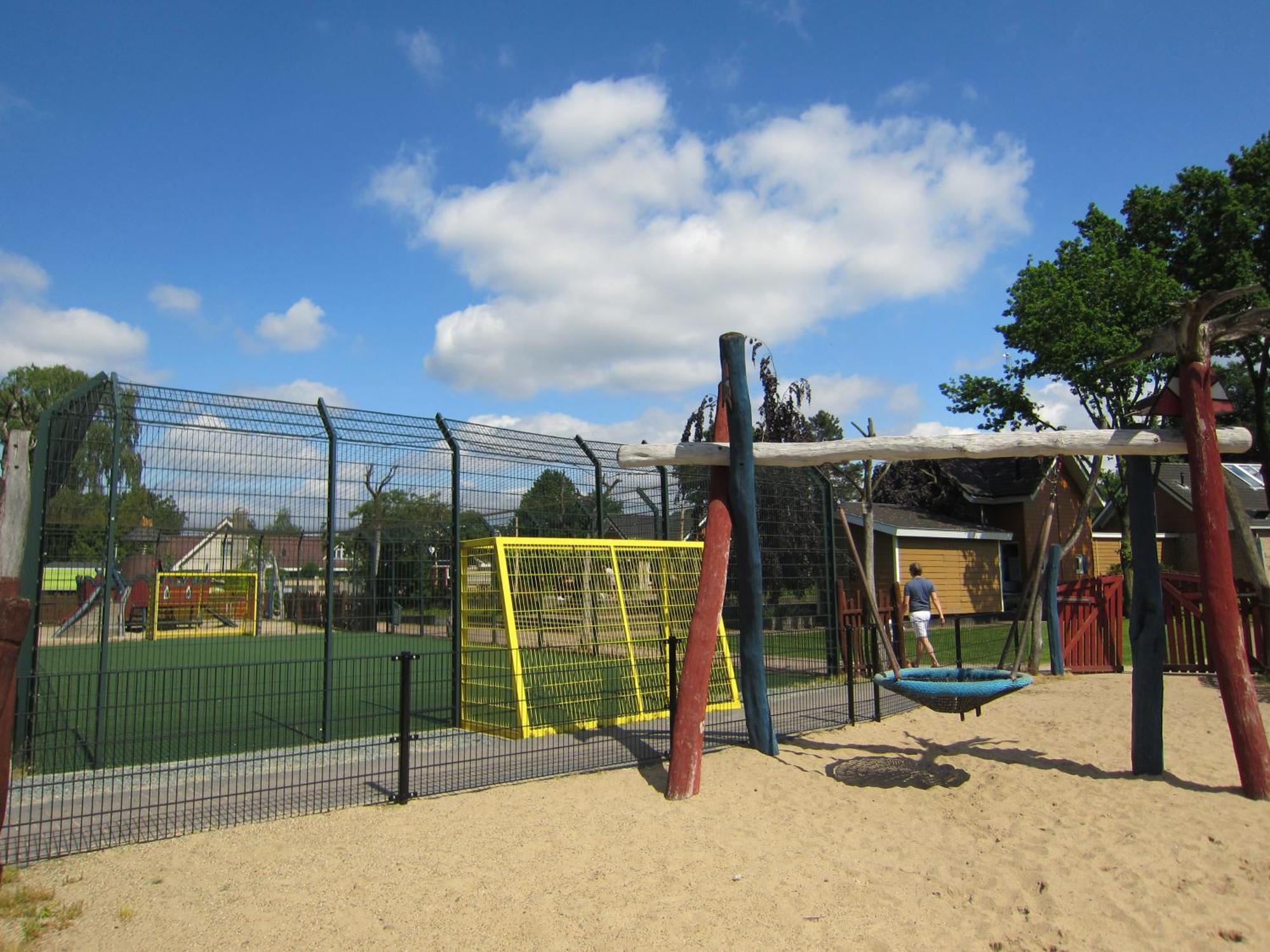 Hderh - Eco Lodge Op Vakantiepark De Ijsvogel, Zwembaden, Kids Fun, Natuur En Rust 福尔特赫伊曾 外观 照片